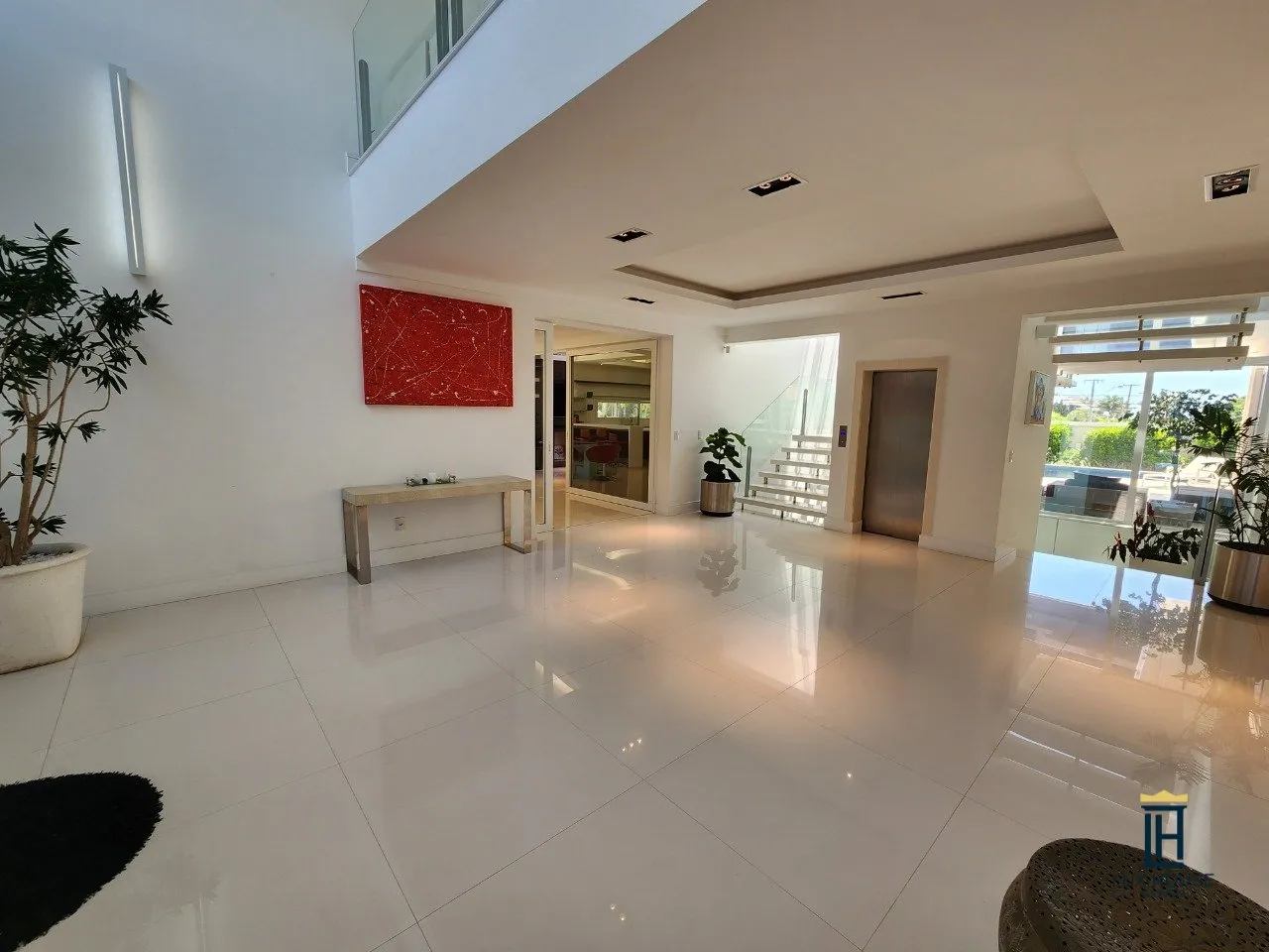 Furnished house with 7 en-suite bedrooms and 10 baths — photo 6