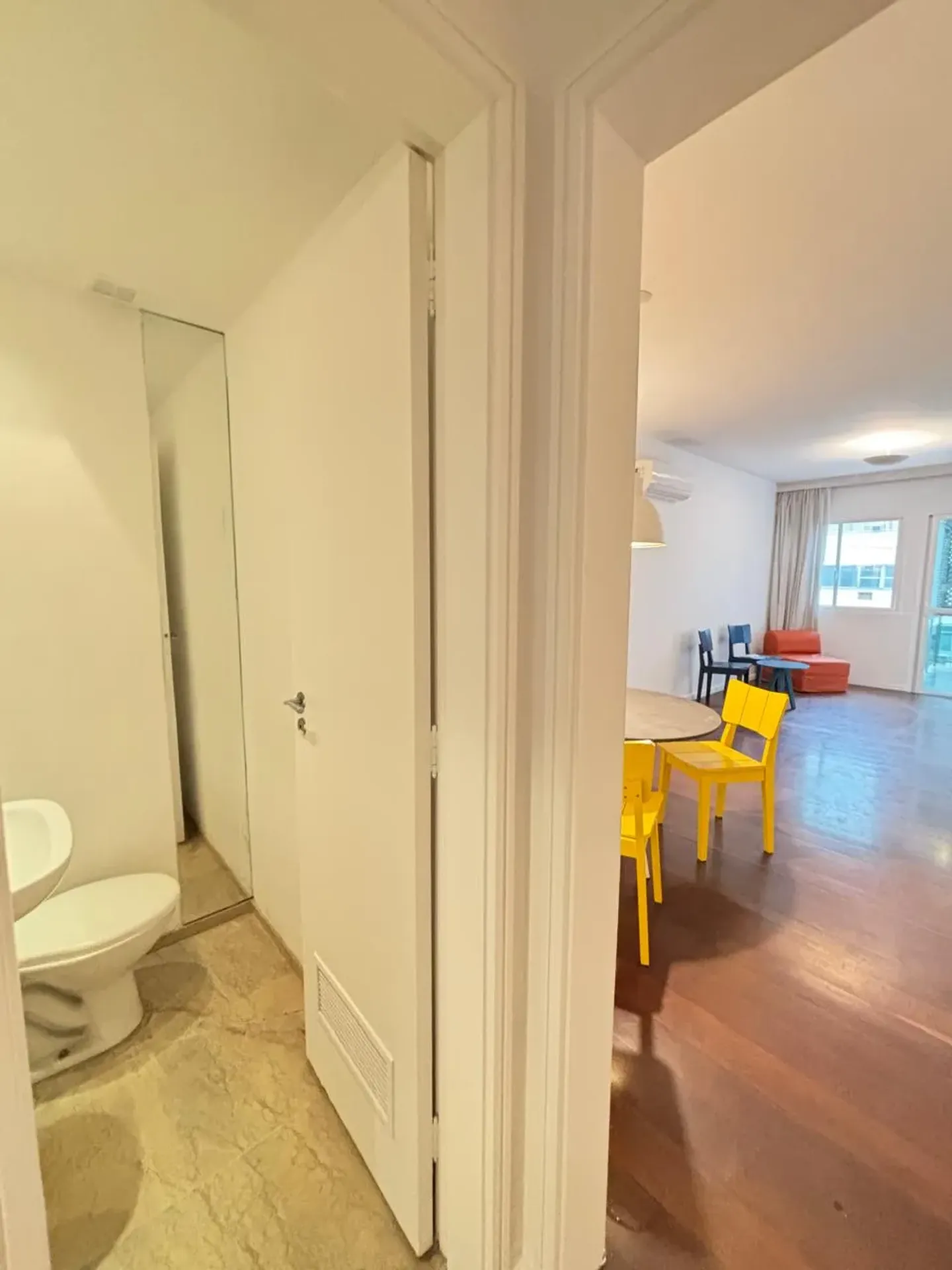 Apartment on the 3rd floor with a walk-in closet — photo 31