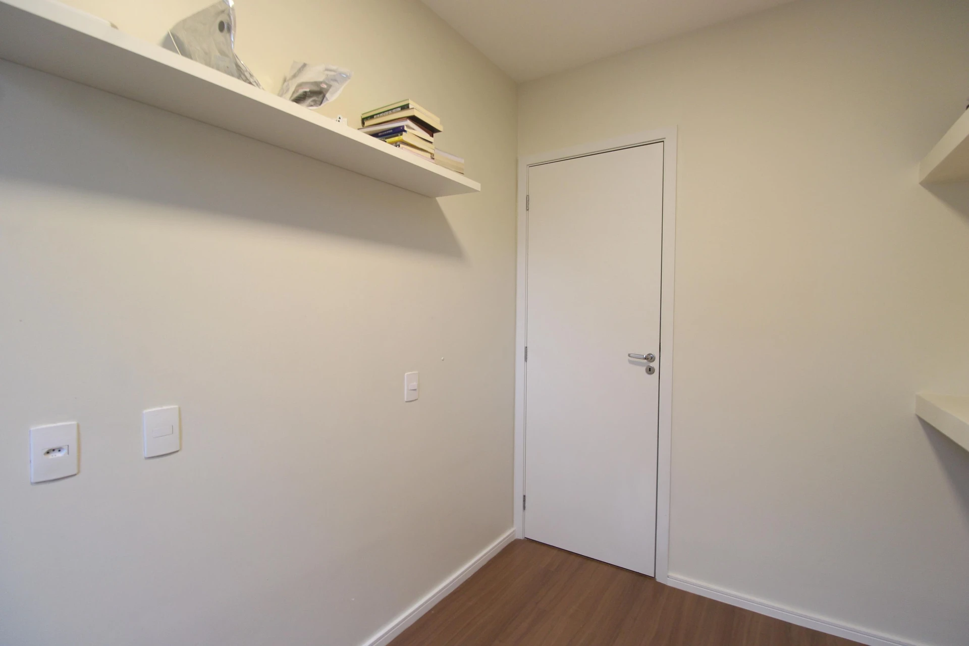Washing machine in a 2-bedroom apartment, 43 m² — photo 13