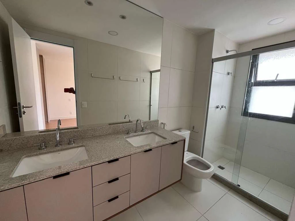 Apartamento de 156 m² com 4 quartos e 2 vagas — photo 3