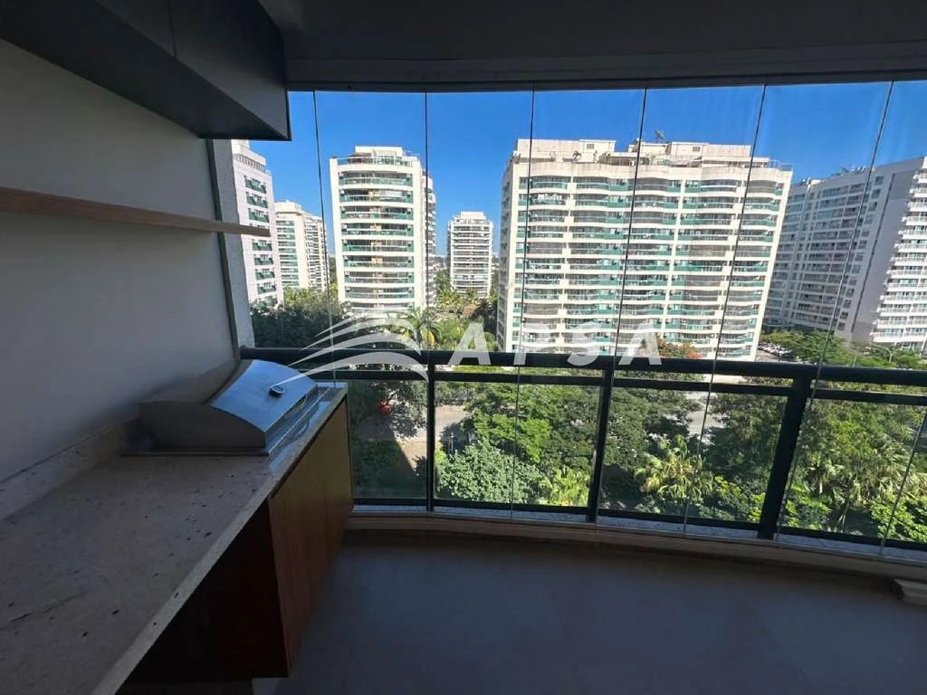 Apartamento de 3 quartos com cozinha americana e varanda — photo 17