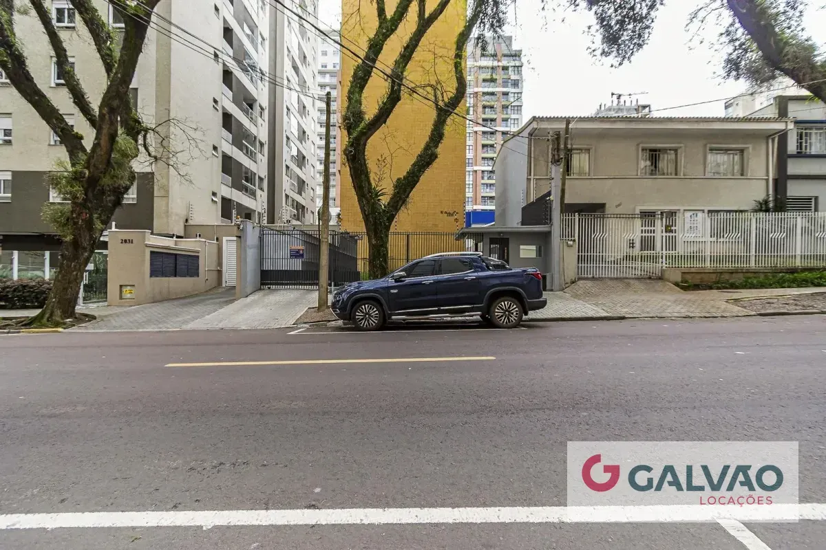 Квартира з 3 спальнями та дерев'яною підлогою або ламінатом — photo 22