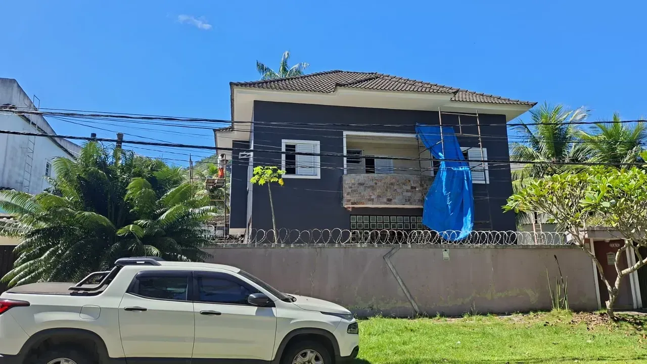 Rental house with 400 m², 4 bedrooms and 5 bathrooms — photo 4