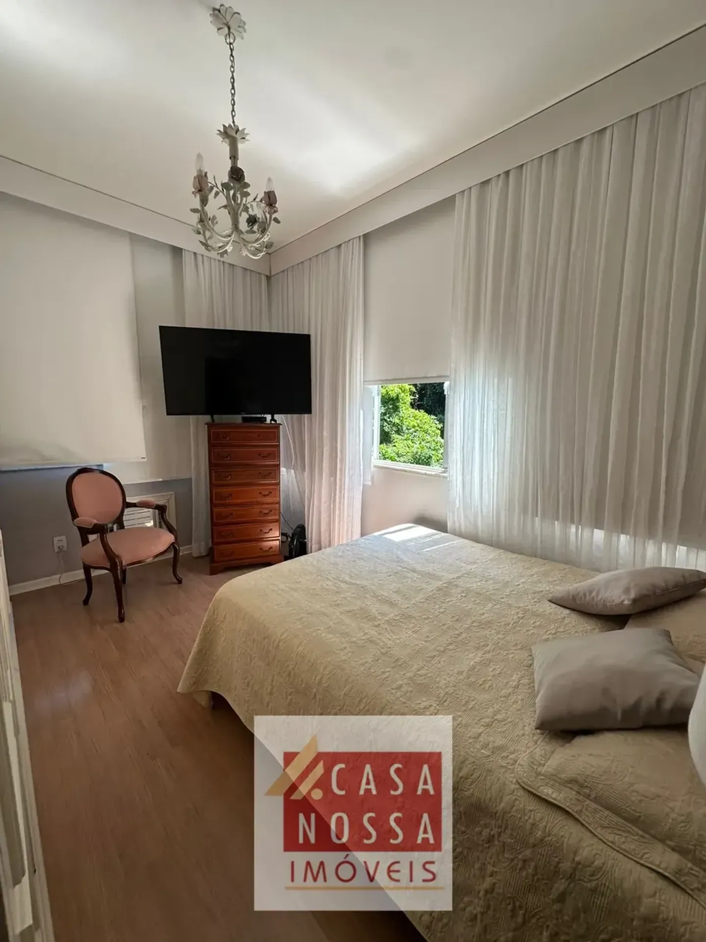 3-bedroom apartment with a park view — photo 11