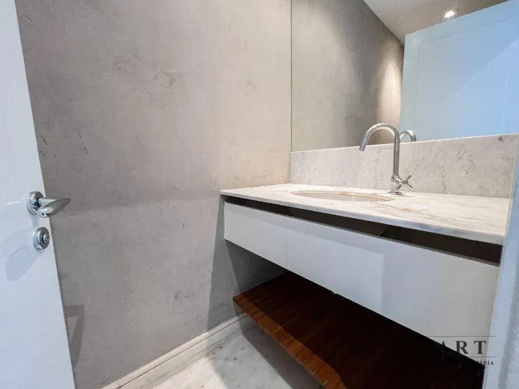 Apartamento com 3 dormitórios e 264 m² com 3 vagas — photo 17