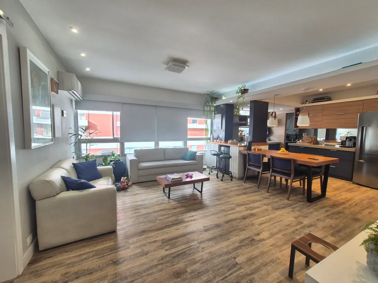 90 m² apartment with a home office and a washing machine