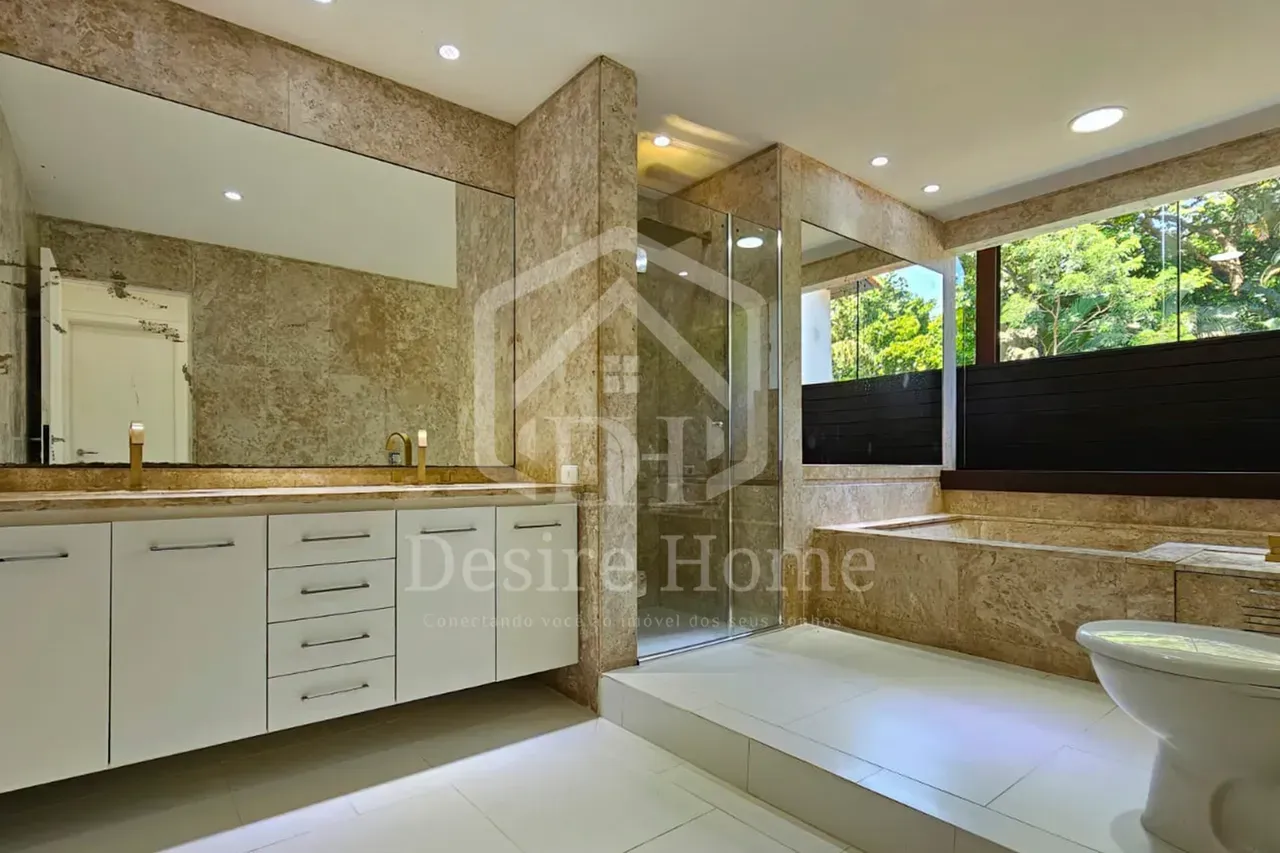 Casa com 4 quartos e 5 banheiros, cozinha a gás — photo 16