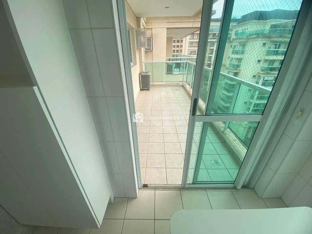 Apartment on the 9th floor with a glass-enclosed balcony — photo 17