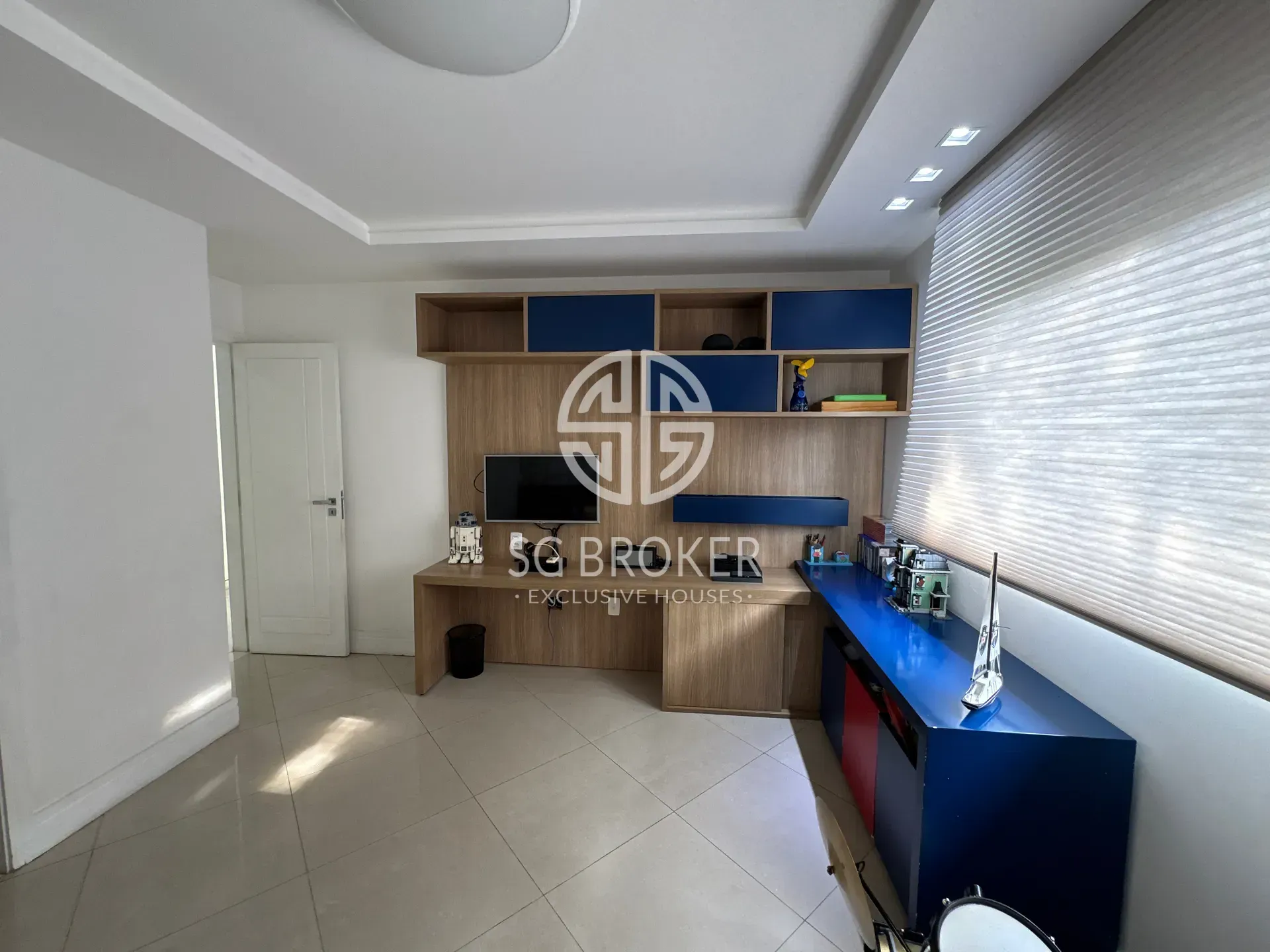 Casa para locação com 5 quartos e churrasqueira na varanda — photo 36