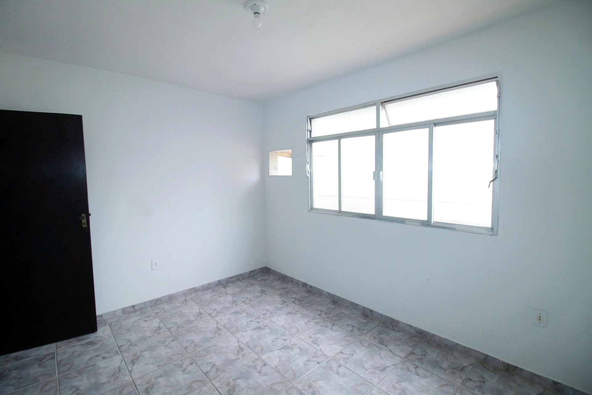 Rental house with 3 en-suite bedrooms and 4 bathrooms — photo 11
