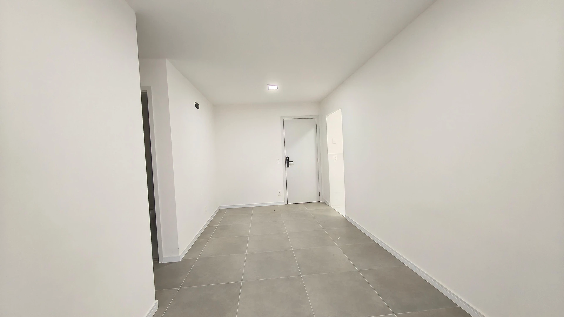 Apartamento com 2 quartos e varanda envidraçada — photo 20