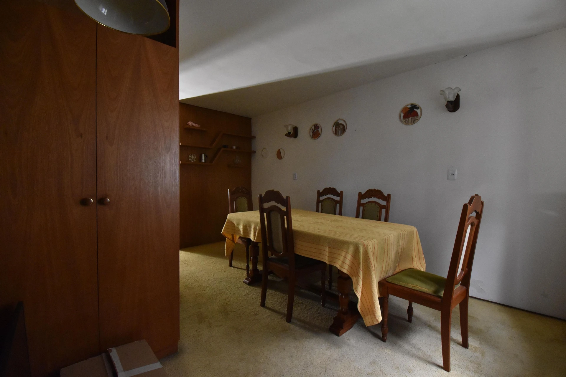 6-bedroom house with a garden — photo 2