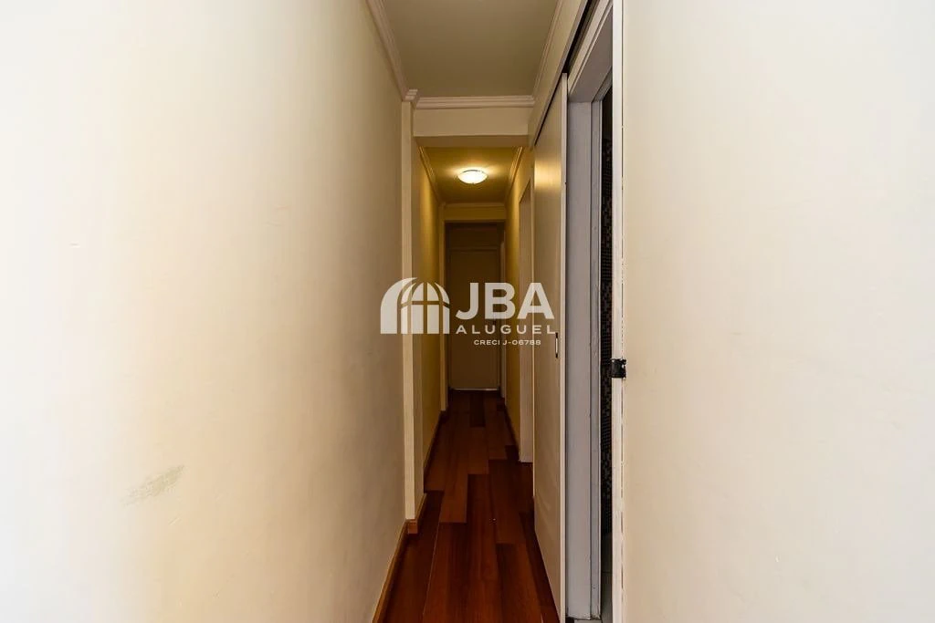 Wood or laminate floors in a 3-bedroom apartment, 78 m² — photo 28