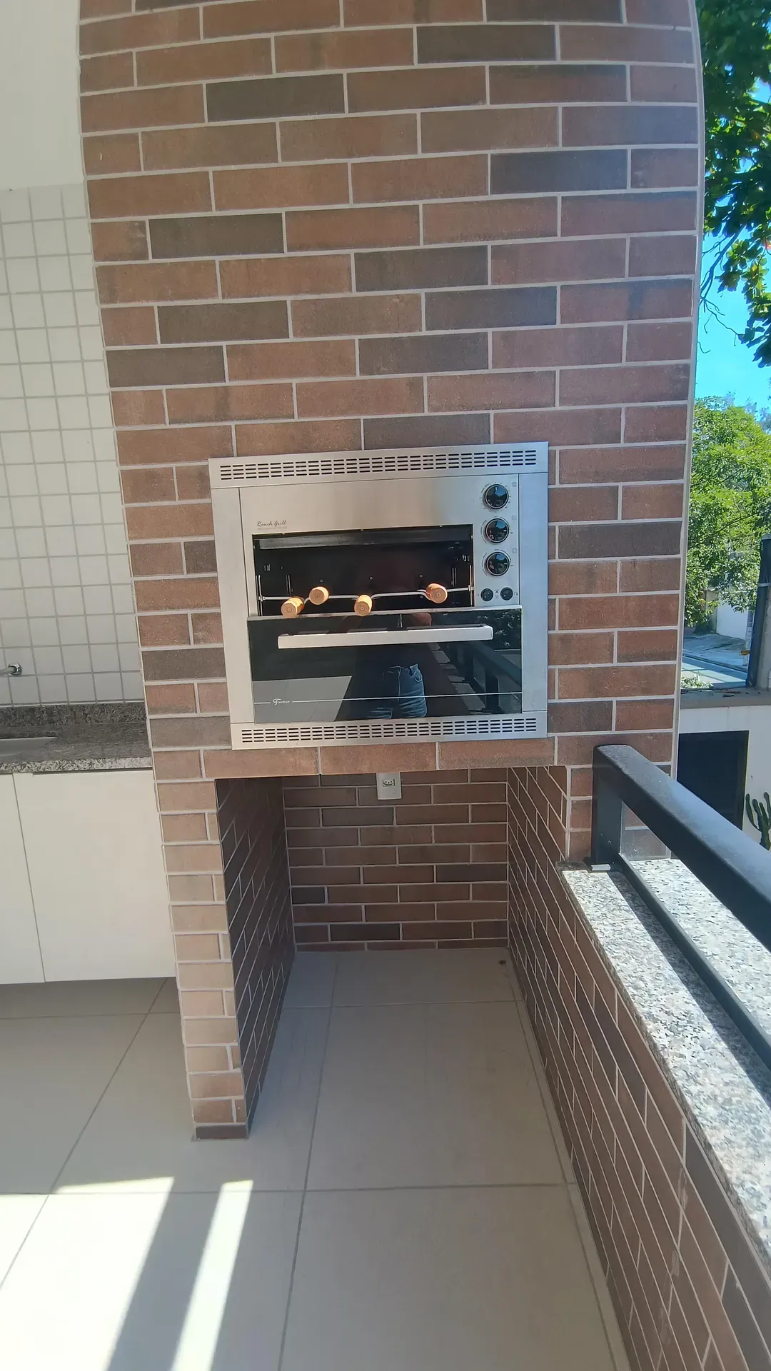 Private BBQ in a 2-bedroom apartment, 100 m² — photo 10