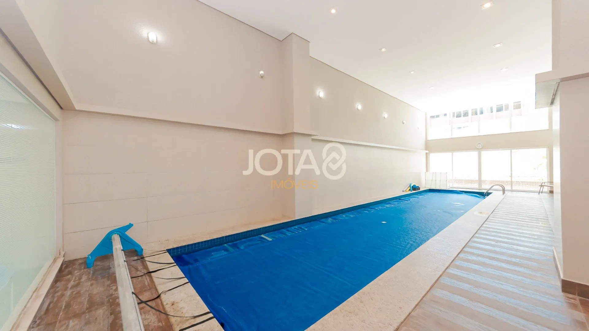199 m² apartment with 2 bedrooms and a suite, 2 parking — photo 44
