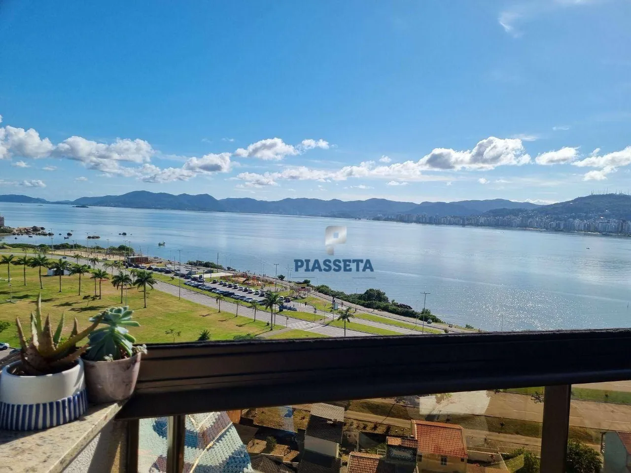 Apartamento mobiliado de 102 m² com 3 dormitórios e 2 vagas