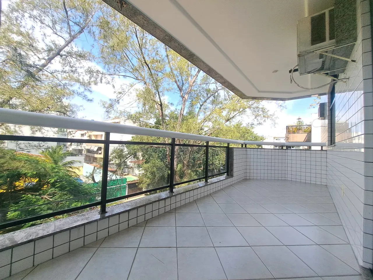 Home office in a 2-bedroom apartment, 92 m² — photo 13
