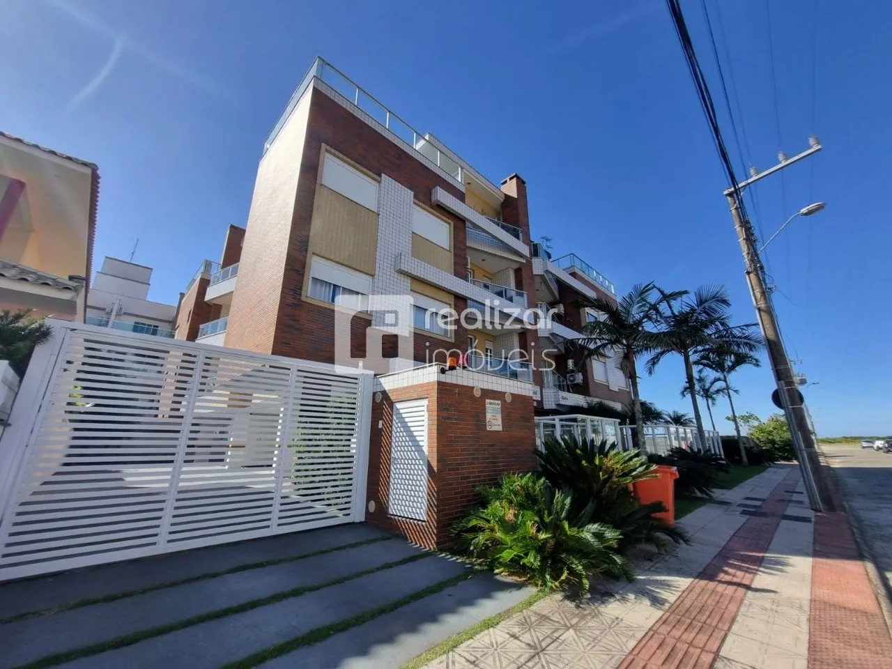 2-bedroom apartment with a water view in Florianópolis — photo 21
