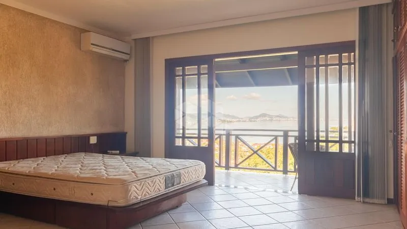 Furnished house 314 m² with 6 bedrooms and 4 parking — photo 13
