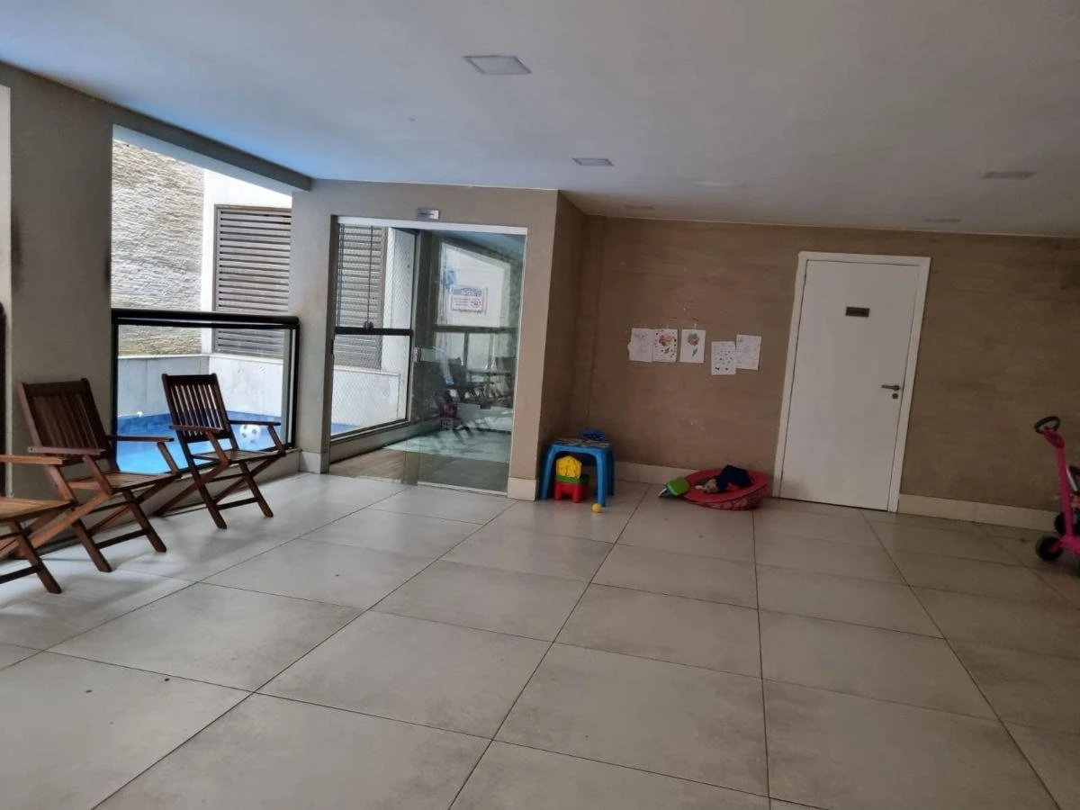 4-bedroom apartment in a building with a sauna — photo 38