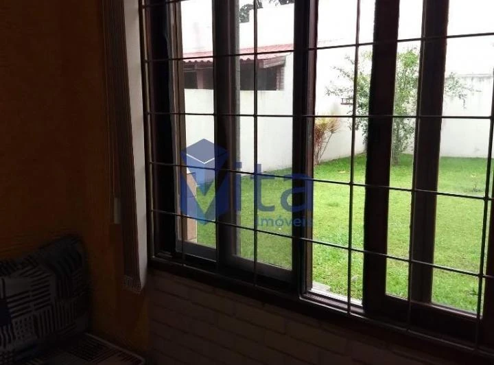 Casa con 3 dormitorios (1 en suite) y parrilla en el balcón — photo 8
