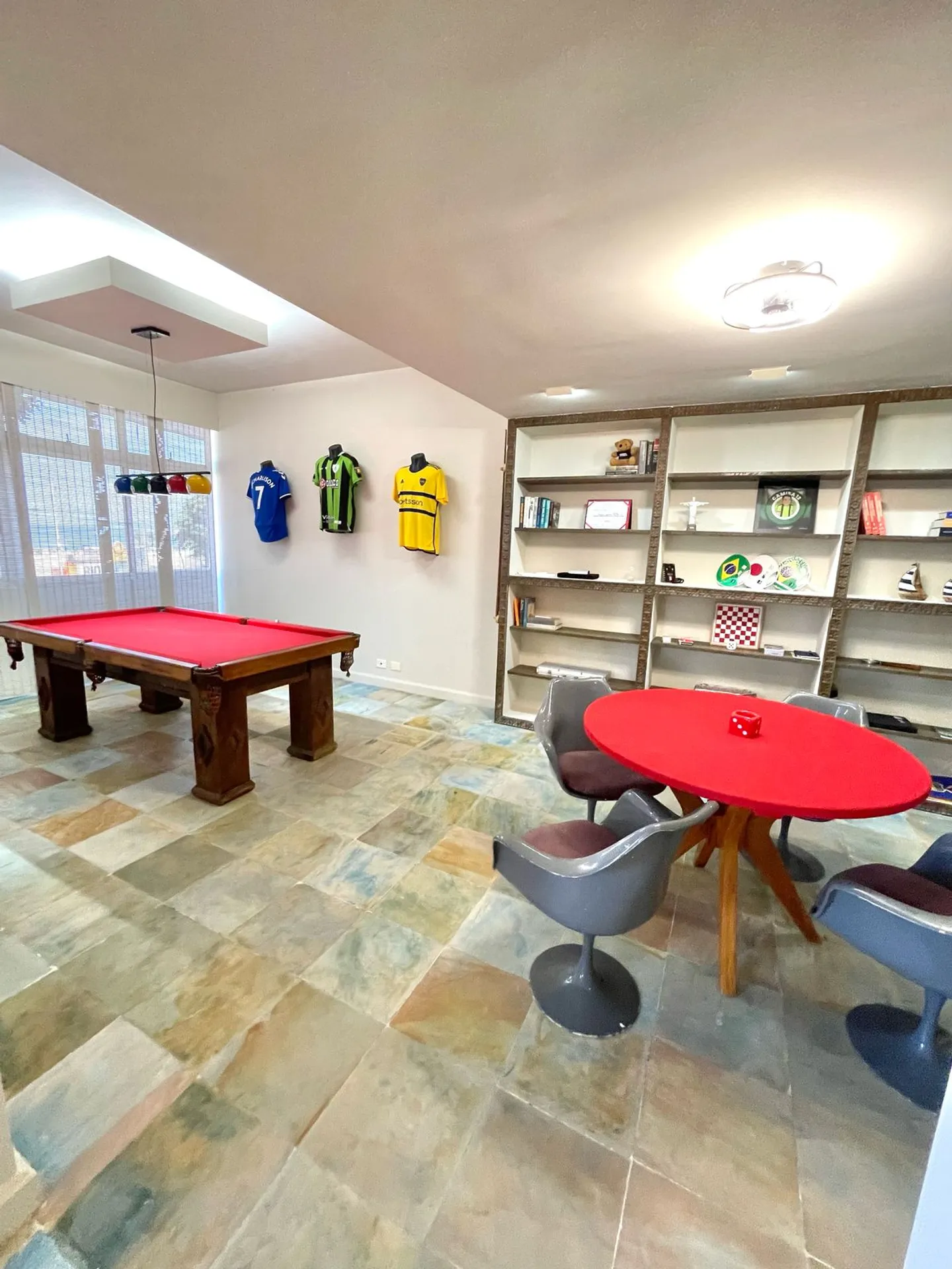 Apartment with 5 bedrooms and 5 bathrooms and open kitchen — photo 10