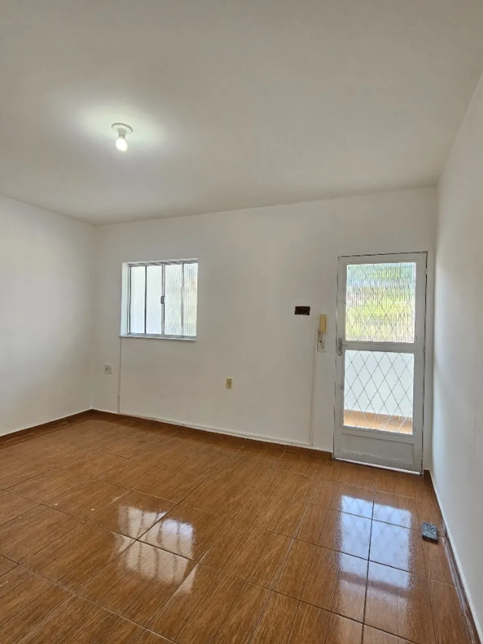 Townhouse with 3 bedrooms and a separate kitchen