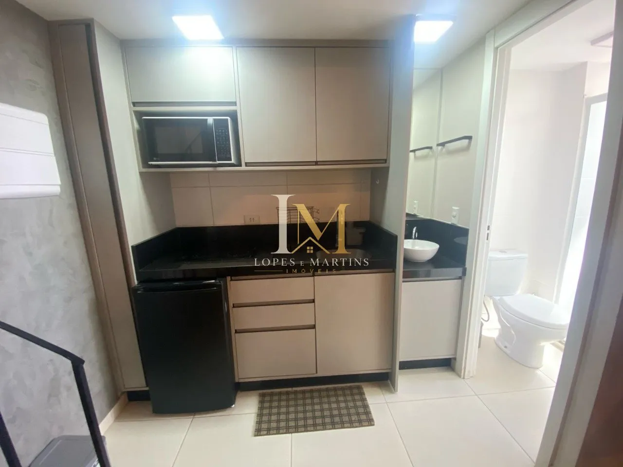 Furnished 1-bedroom apartment with 32 m² and balcony — photo 4