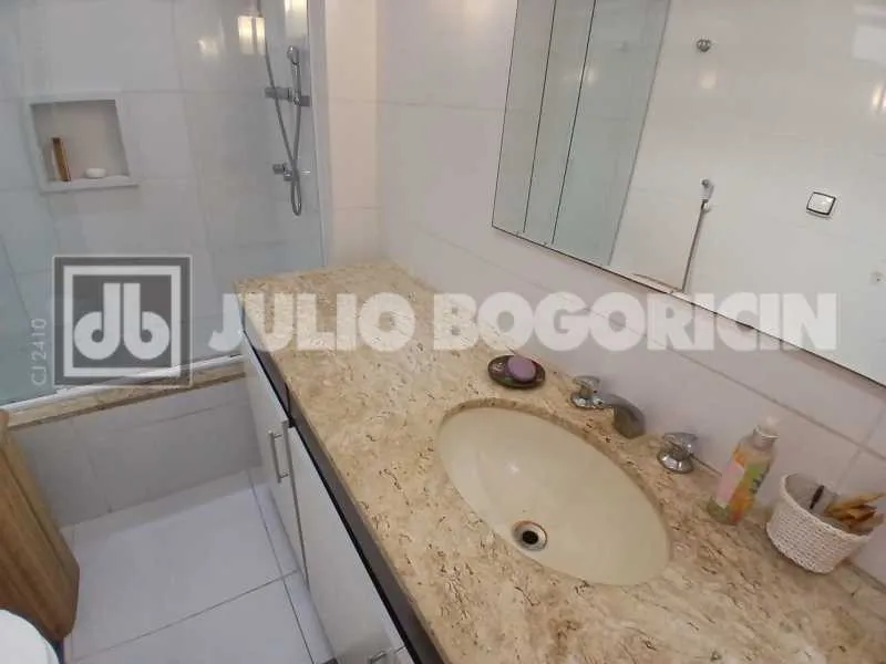 Furnished 191 m² apartment with 4 bedrooms and 2 parking — photo 32