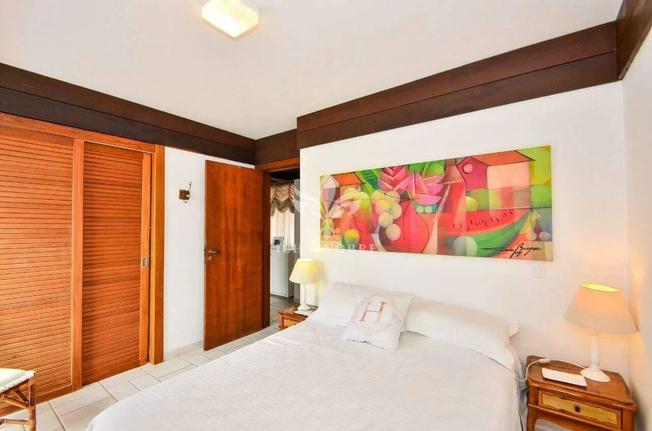 Casa mobiliada com 7 quartos e piscina ao ar livre — photo 38