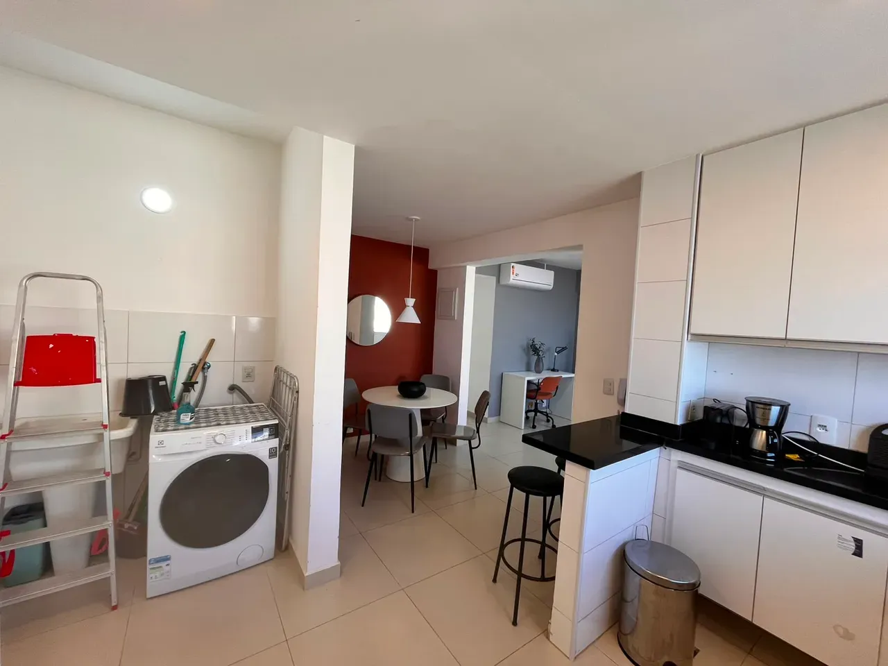 Furnished 3-bedroom apartment with gas open-plan kitchen — photo 5