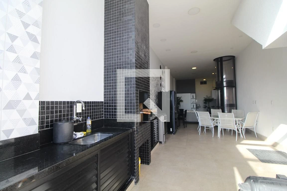 Furnished house with 4 en-suite bedrooms and private garden — photo 34