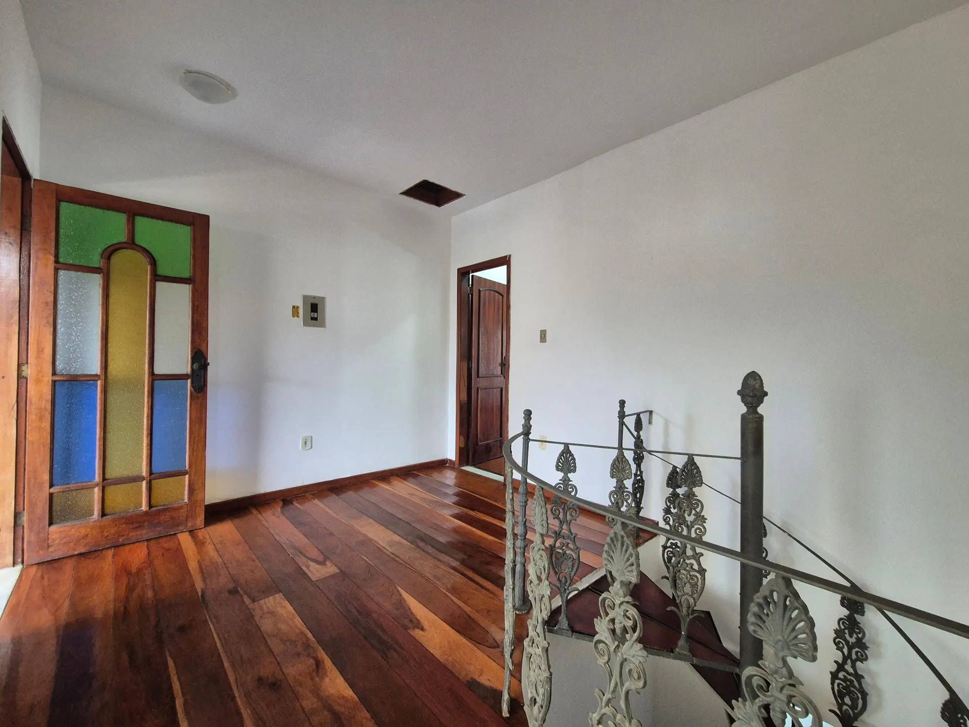 Casa em condomínio com 3 suítes e churrasqueira na varanda — photo 39