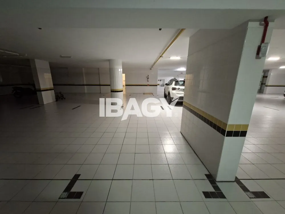 Apartamento amueblado de 3 dormitorios con barbacoa en balcón — photo 14