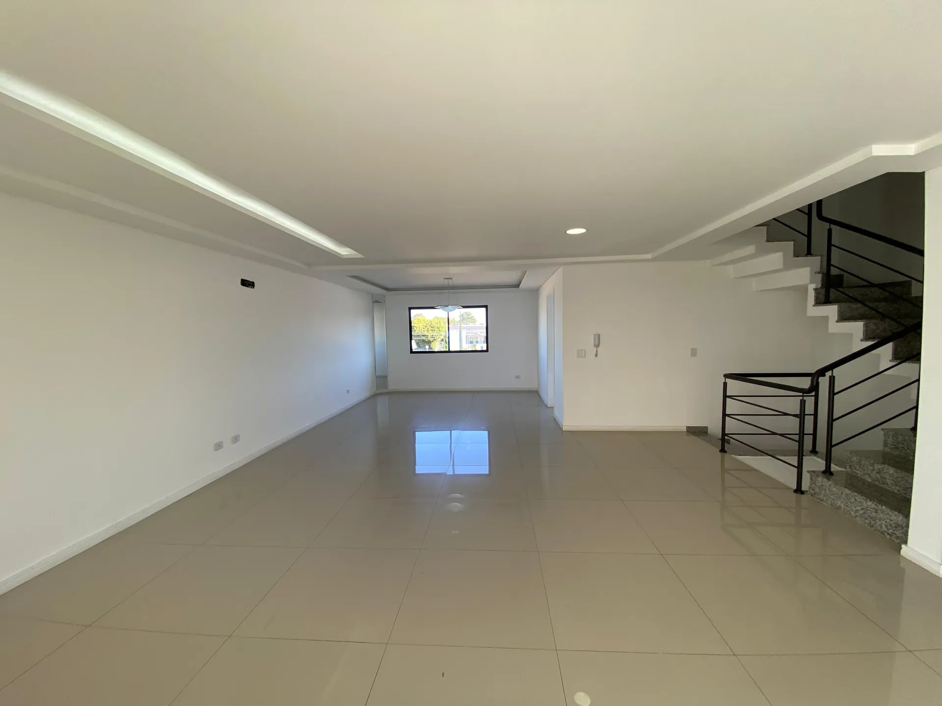 Townhouse with 5 bedrooms and 5 bathrooms, 314 m² — photo 7