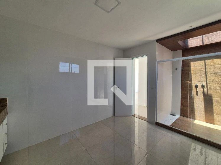 Floor-to-ceiling windows in a 4-bedroom house, 430 m² — photo 40