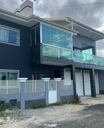 Casa mobiliada com área de trabalho pronta e sacada — photo 2