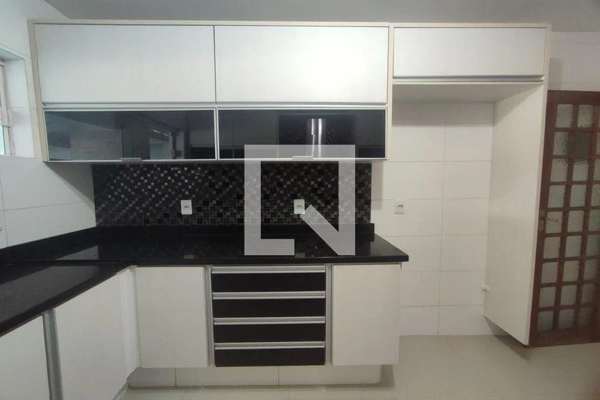 600 m² house with 5 bedrooms and balcony barbecue — photo 23
