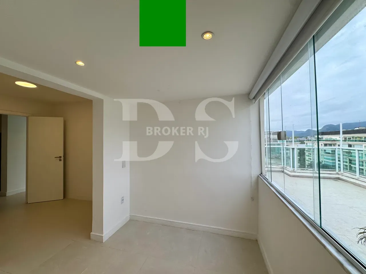 3 quartos e janelas do piso ao teto: apartamento de 203 m² — photo 3