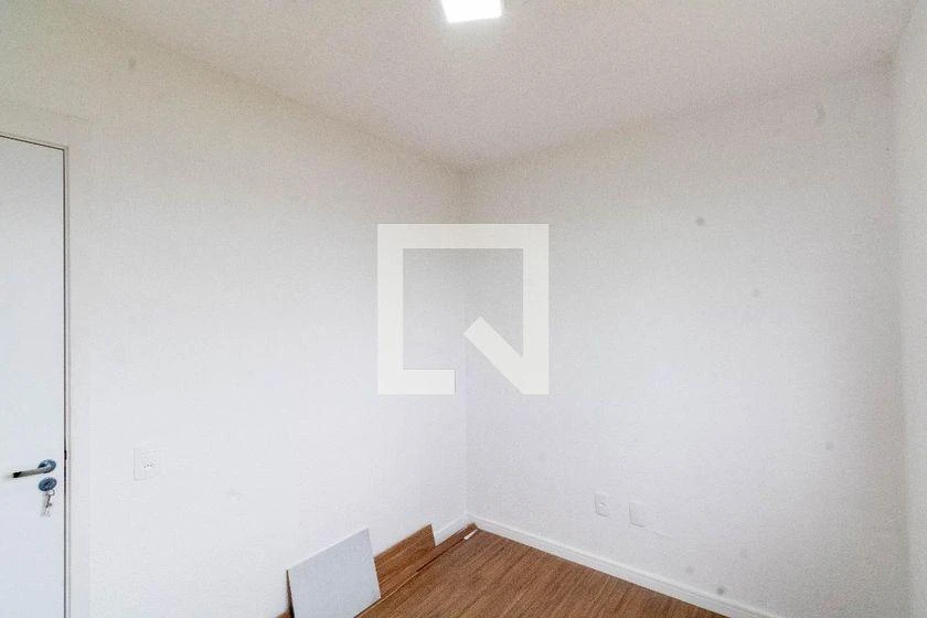 Apartamento de 2 quartos em condomínio com piscina — photo 24