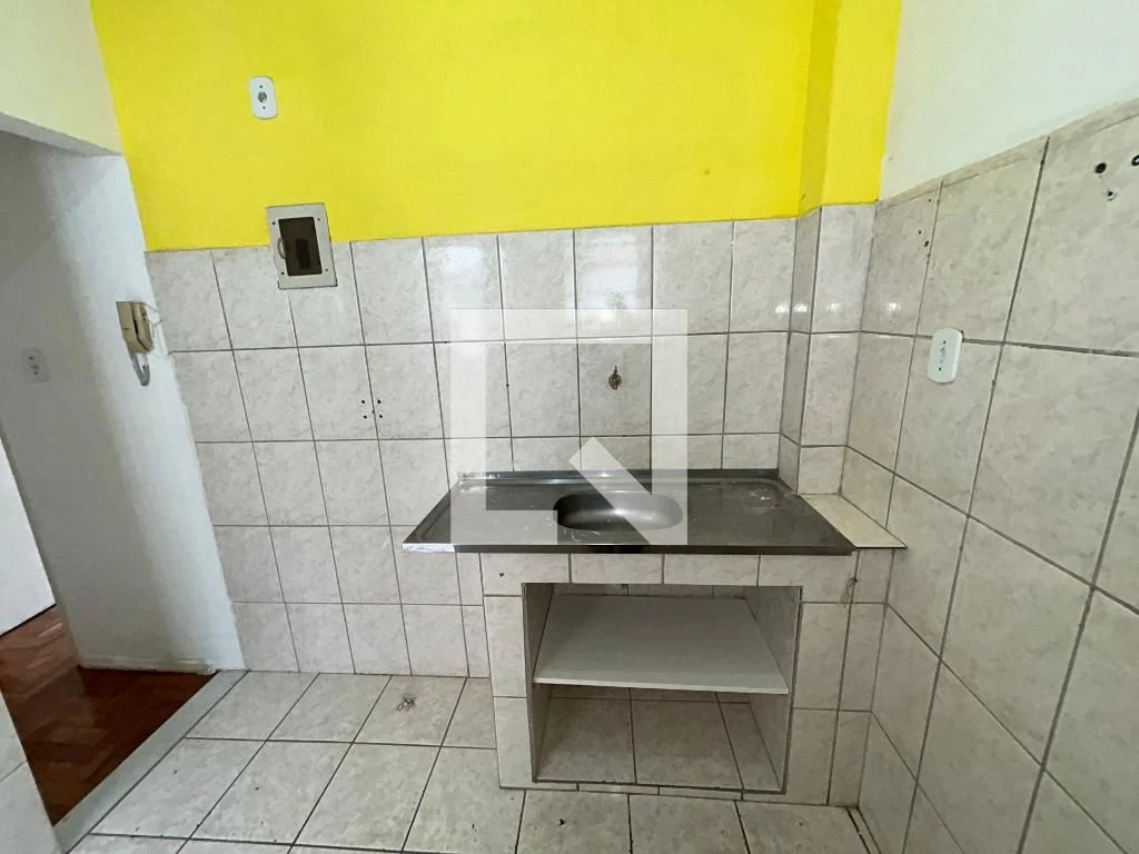 House with no parking, 2 bedrooms and 1 bathroom — photo 11