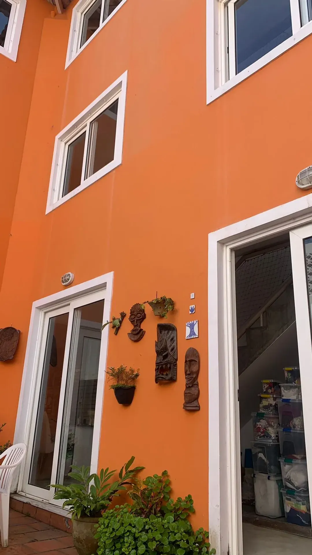 Casa amueblada con parrilla empotrada en el balcón — photo 23