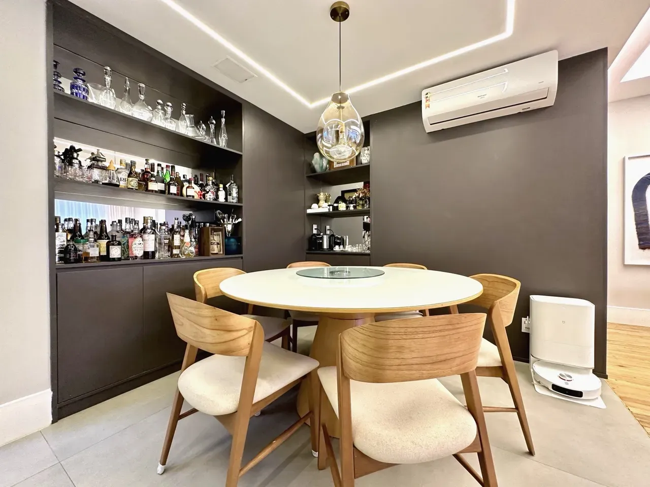 Apartamento mobiliado com 3 quartos e 3 banheiros — photo 9