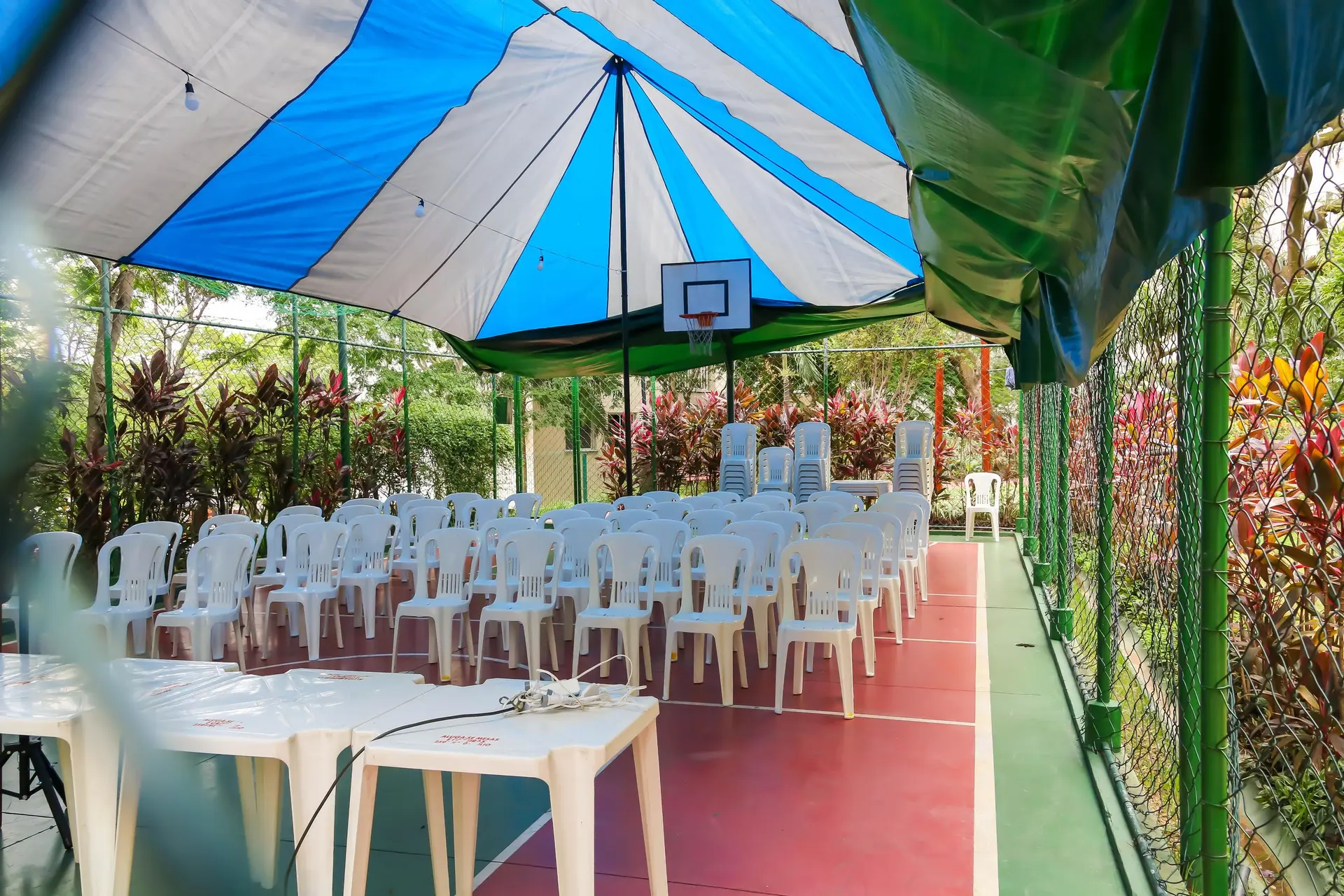 2-bedroom apartment with a park view in Rio de Janeiro — photo 74