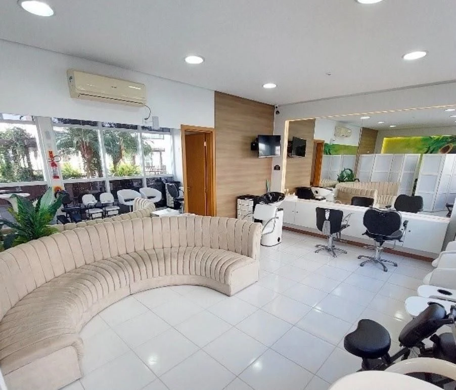 Furnished apartment, 100 m², with a grill on the balcony — photo 38