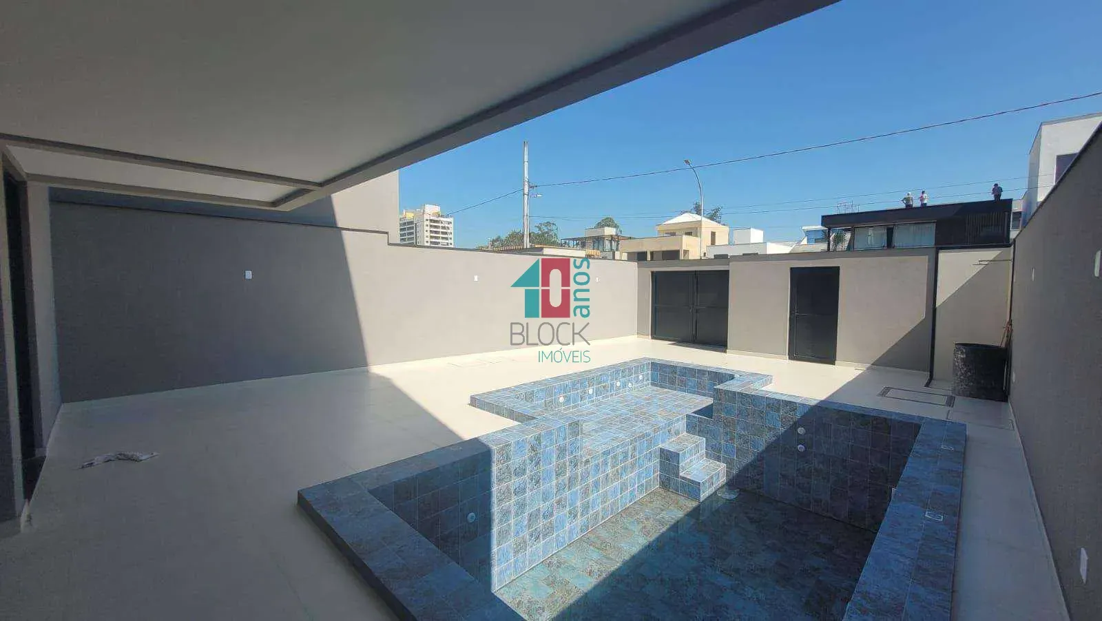 Casa de condomínio com 6 suítes e 9 banheiros — photo 13