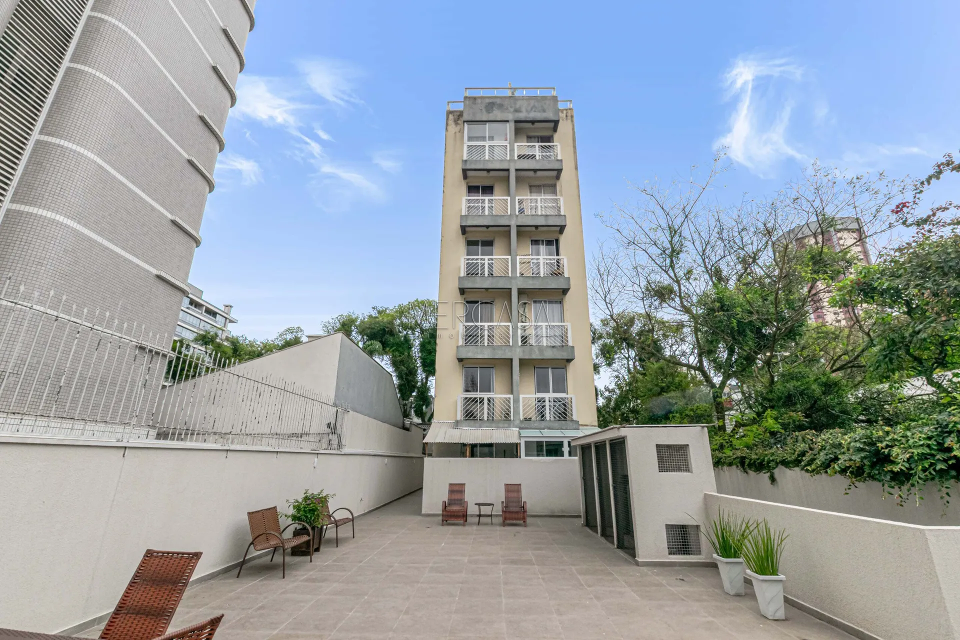 One-bedroom, 31 m² apartment in Curitiba — photo 19