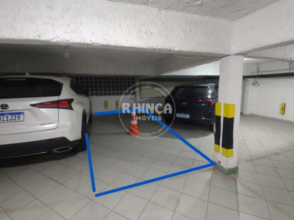 Apartamento com piso de madeira ou laminado, Centro — photo 22