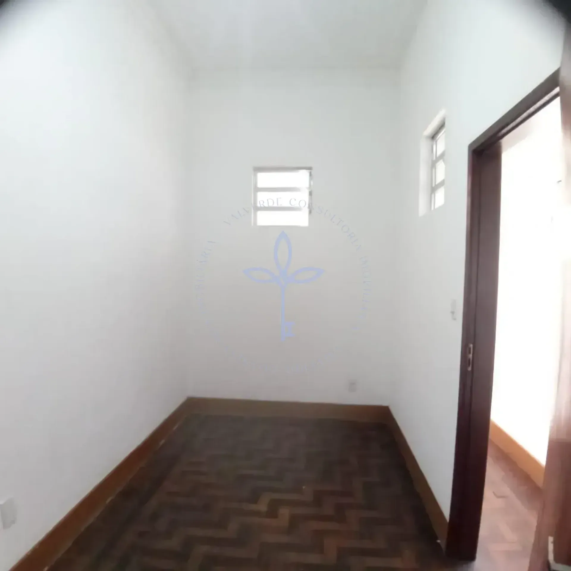 Casa com varanda e 1 vaga de estacionamento para alugar — photo 12