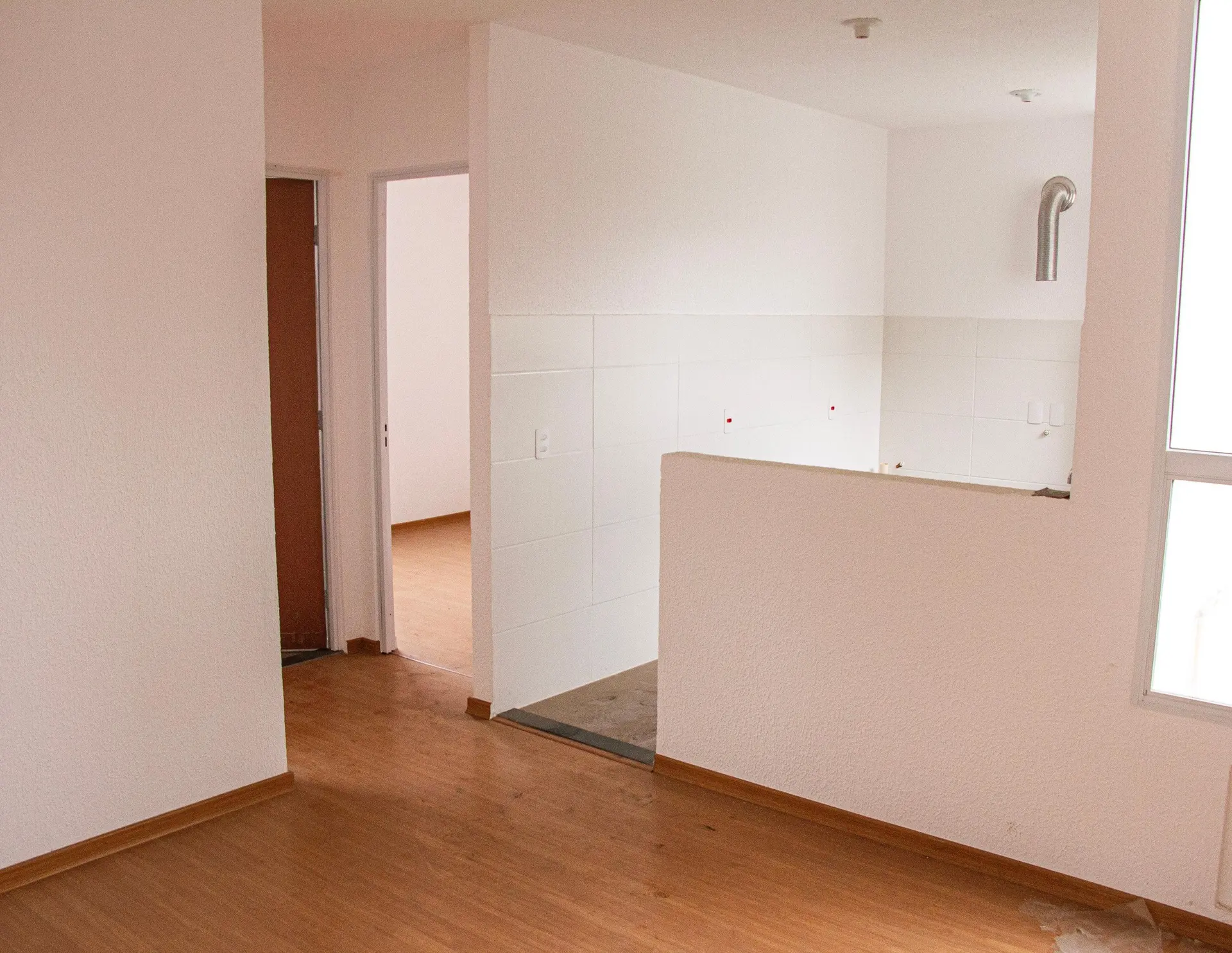 Rental apartment with 2 bedrooms, 1 bath, no parking — photo 7